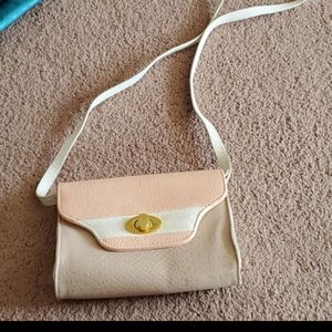 Jessica Simpson purse